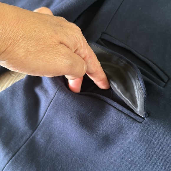 I.CREW WOMEN BEAUTIFUL NAVY BLUE BLAZER, SIZE 12 PETITE - Picture 9 of 17